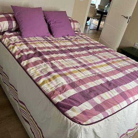Triana Family Suites Севиля Екстериор снимка