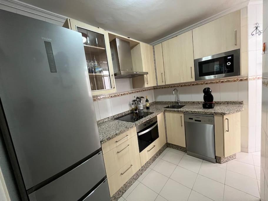 Triana Family Suites Севиля Екстериор снимка